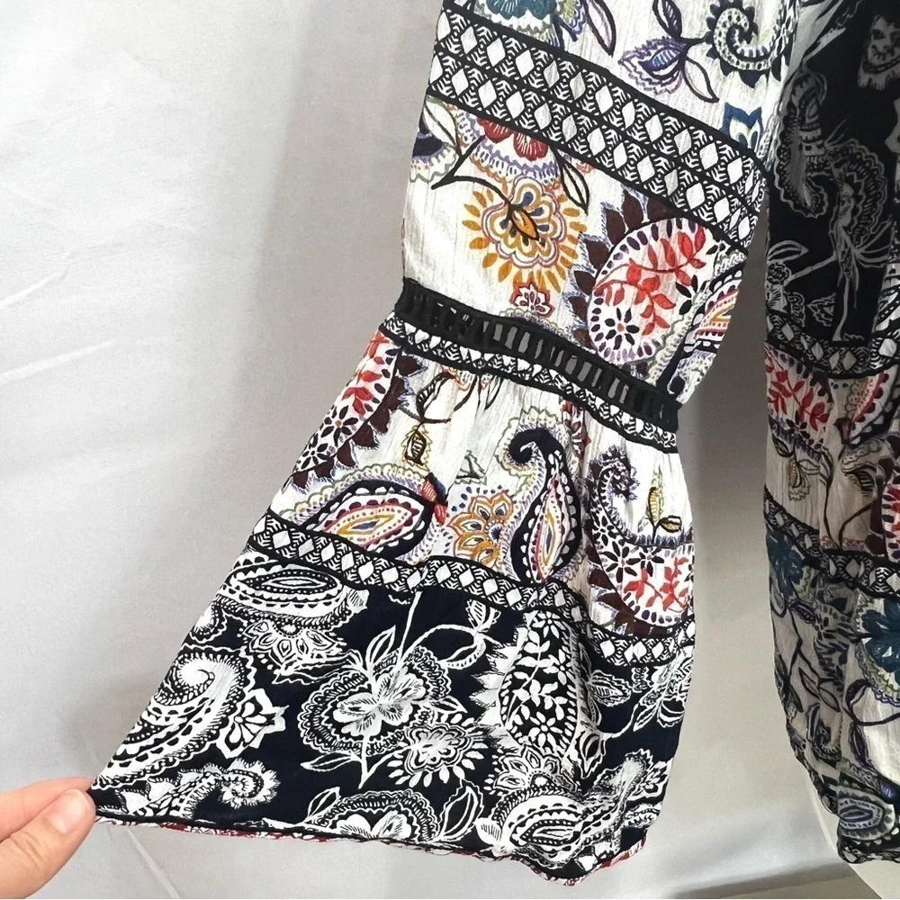 Cupio Women’s Multicolored Floral Lace Boho Bell Sleeve Paisley Top Size M - Picture 6 of 8